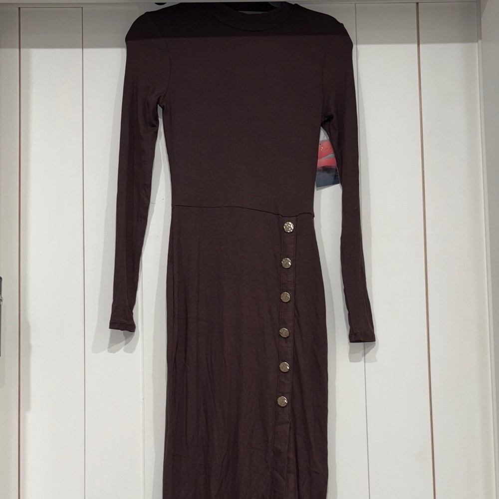 212. NWOT Chic Long Sleeve Women’s Brown Dress with Button Detail Size Small